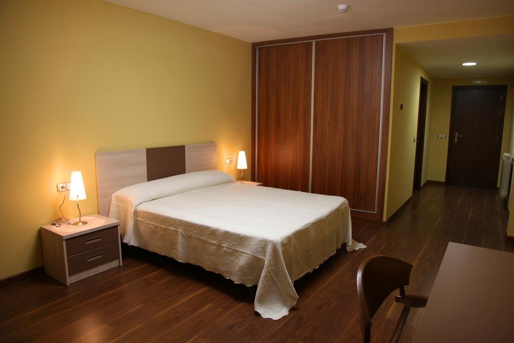Hotel Santuario De Sancho Abarca Tauste Chambre photo